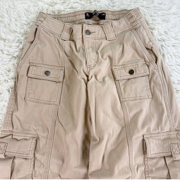 Hollister Pants - Hollister Low-Rise Baggy Cargo Pants Tan Khaki Size 2R Waist 26 Y2K Grunge Sk8